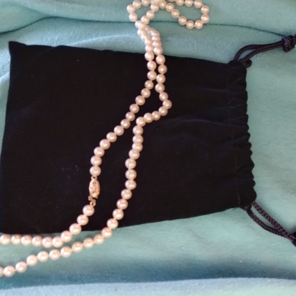 Rare Aura 24" White Freshwater Cultured AA Quality 5-6mm Pearl Necklace - Picture 9 of 9